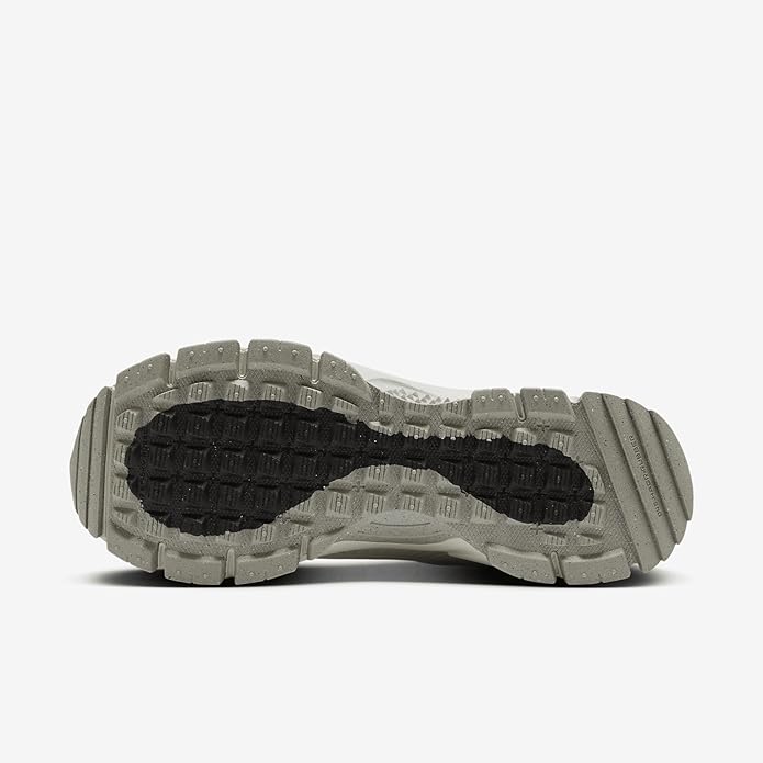 Nike - Zoom Vomero Roam Summit White