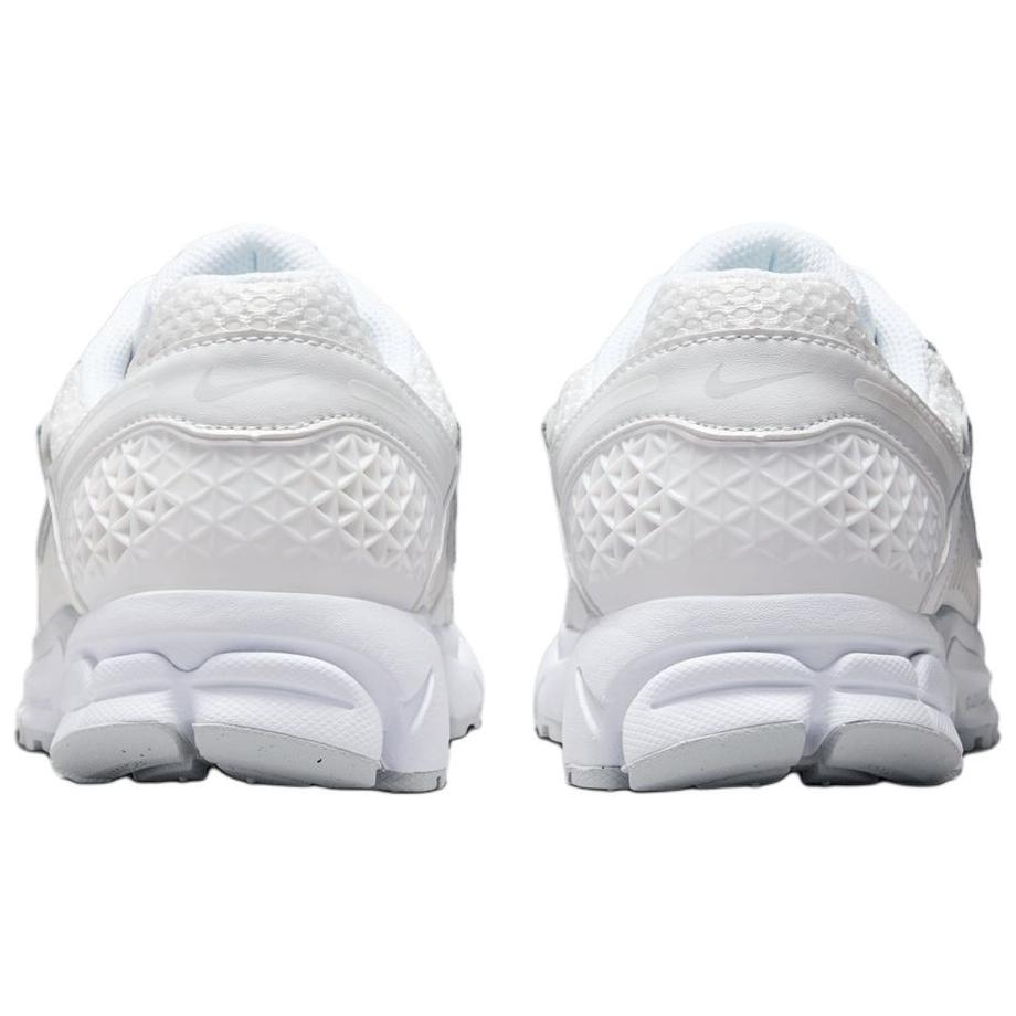 Nike - Zoom Vomero 5 Chrome Toe