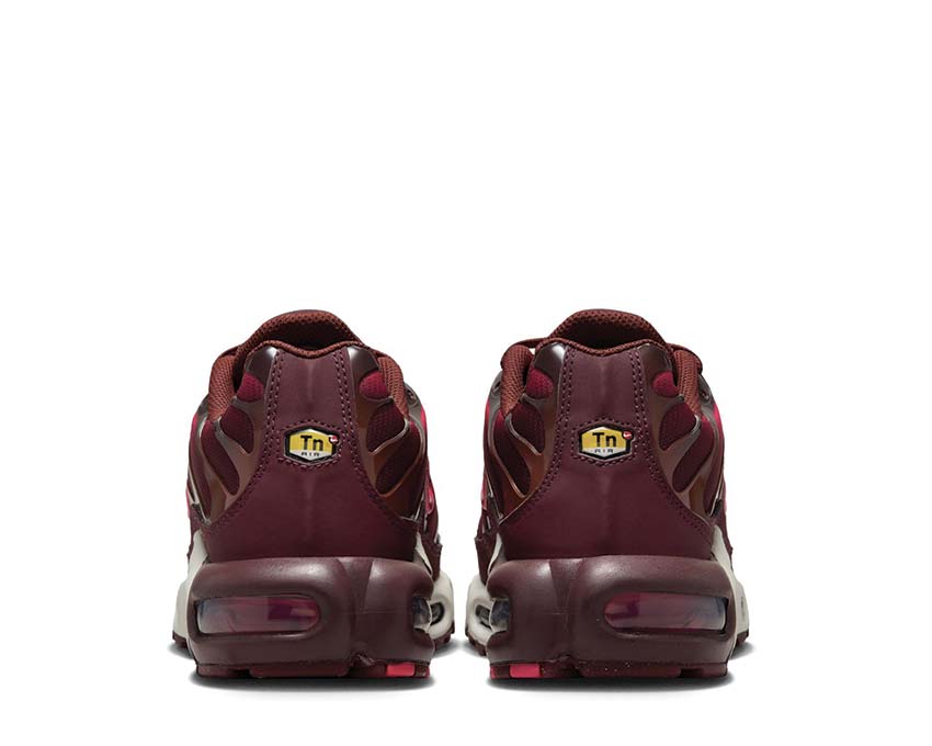 Nike - Air Max Plus Burgundy Crush
